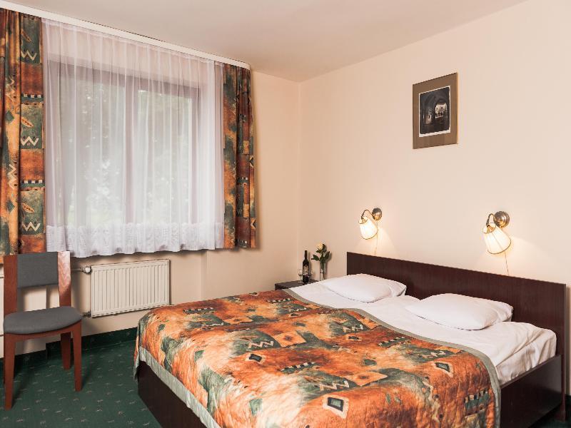 Parkhotel Economic Wielka Wies  Eksteriør billede