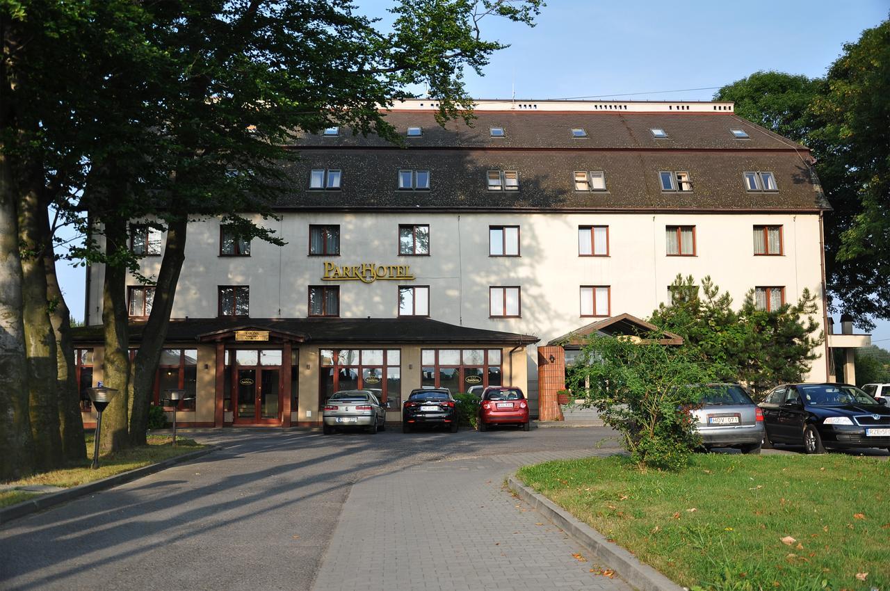 Parkhotel Economic Wielka Wies  Eksteriør billede