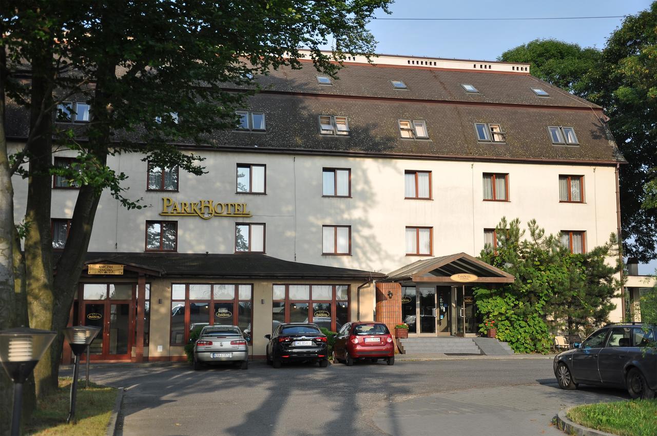 Parkhotel Economic Wielka Wies  Eksteriør billede
