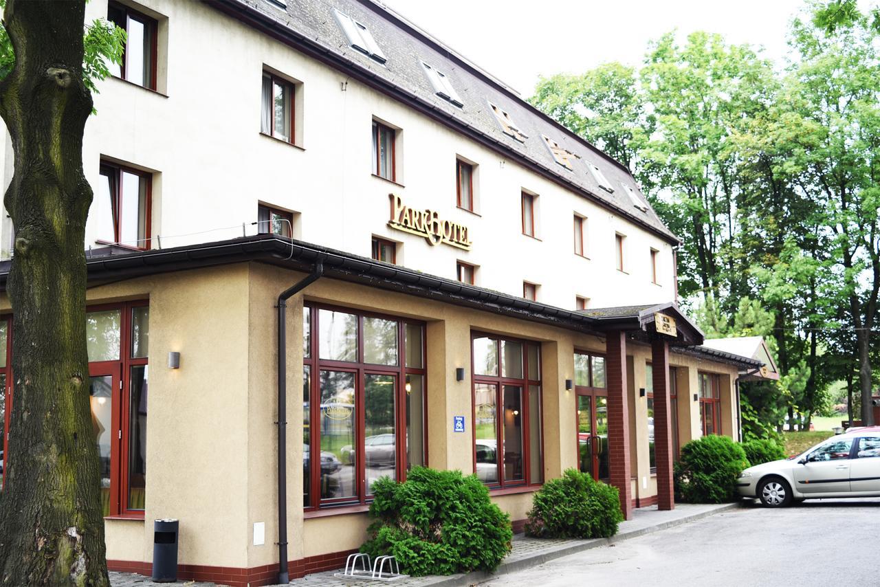 Parkhotel Economic Wielka Wies  Eksteriør billede